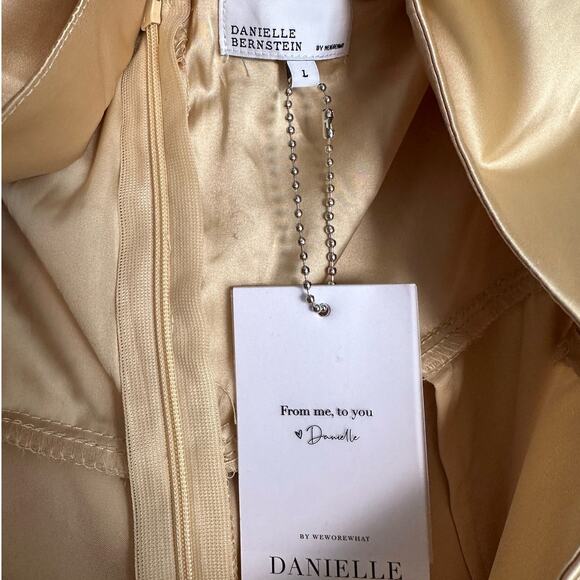 NWT We Wore What Gold Halter Dress Women's Large - Picture 8 of 8